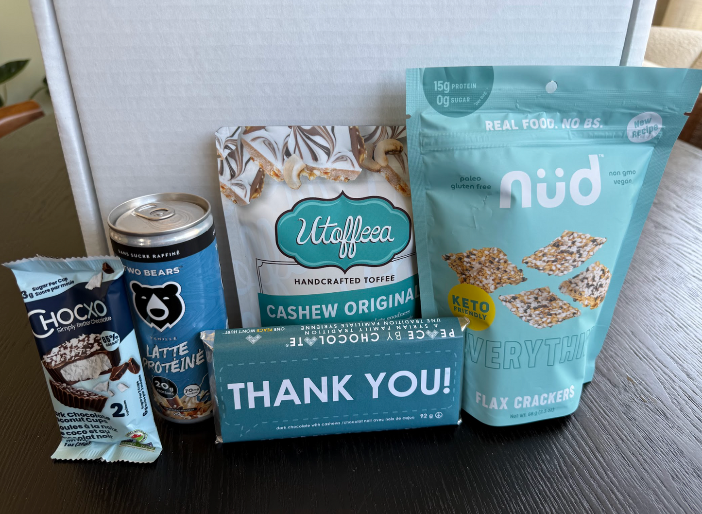 Cool Blue Oasis - Sweet Mini Snack Box