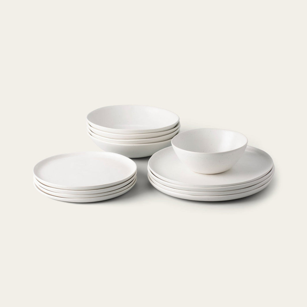 Glass Dinnerware Set (16 pieces)