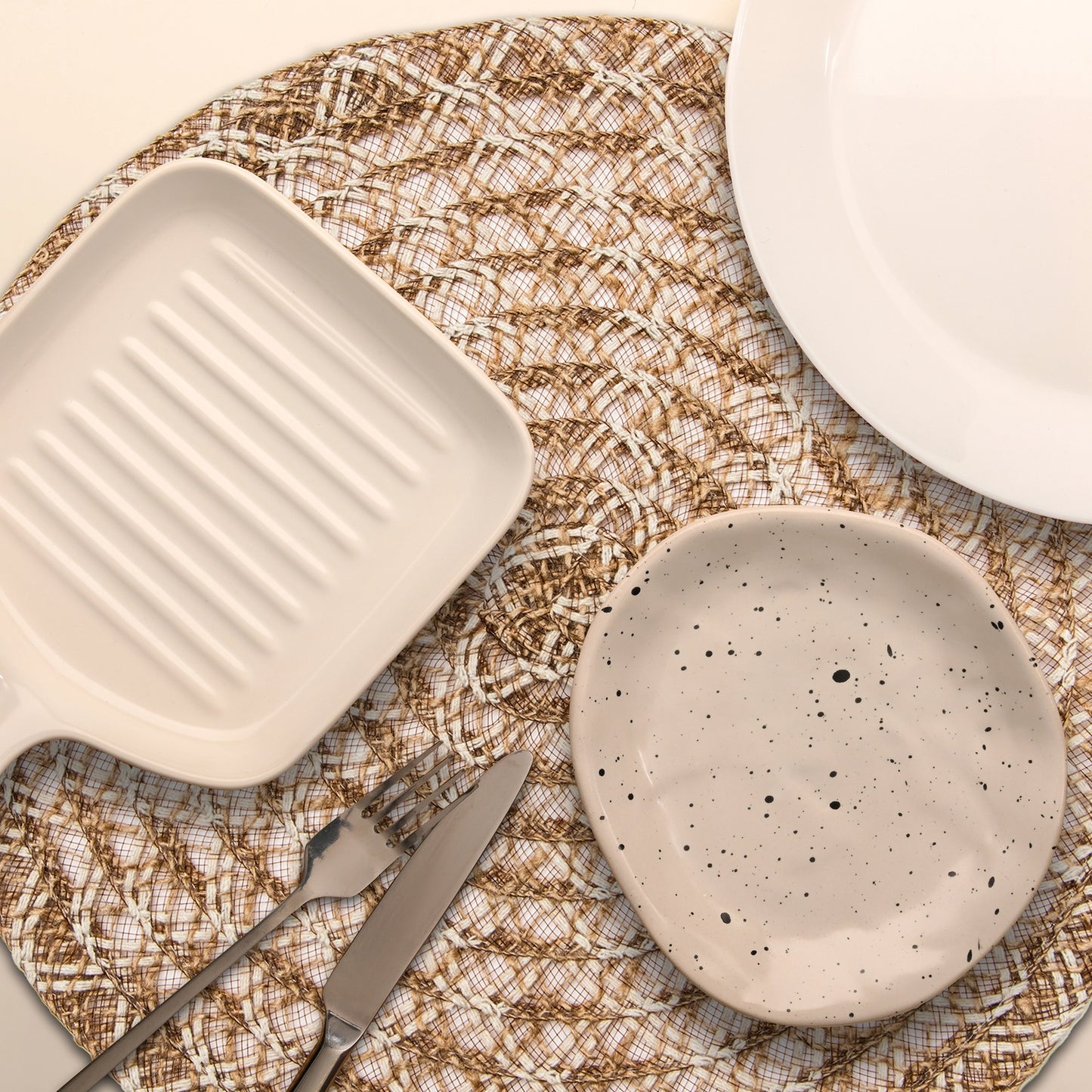 Woven Jute Round Placemat Lattice