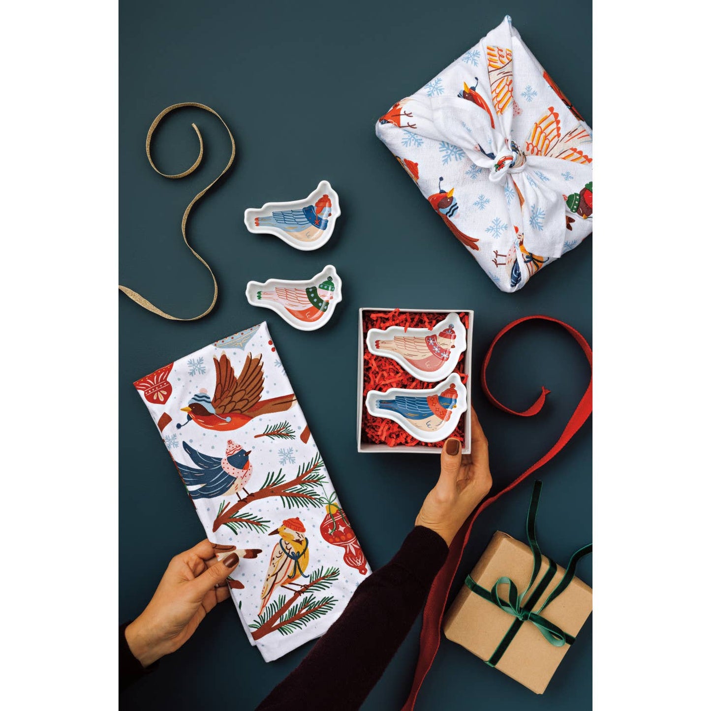 Jubilee Season's Tweetings Christmas Dishtowels Set of 2