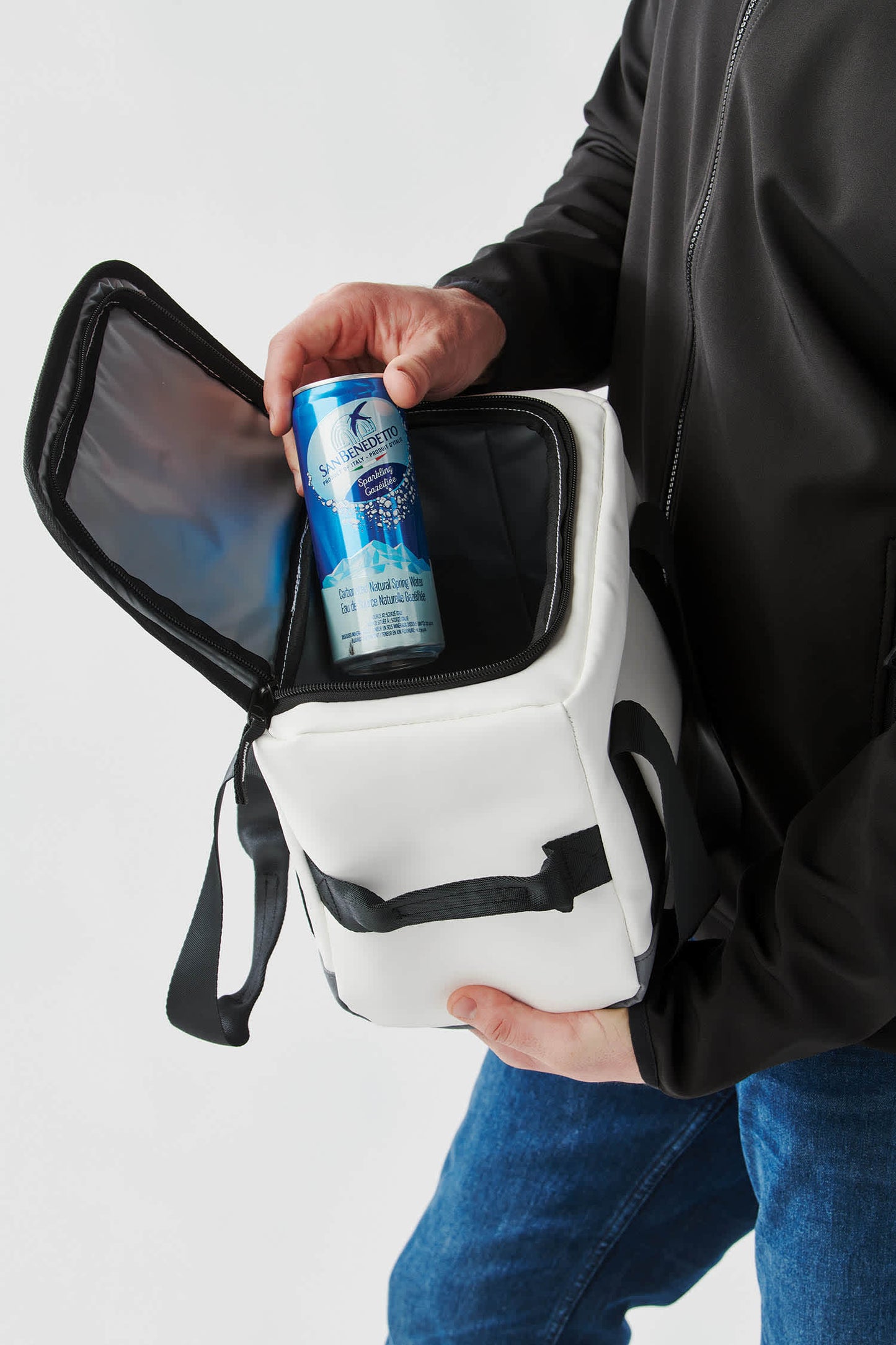 Tundra 12 Can Cooler Pack