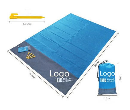 73"x79" Waterproof Outdoor Picnic/Beach Blanket